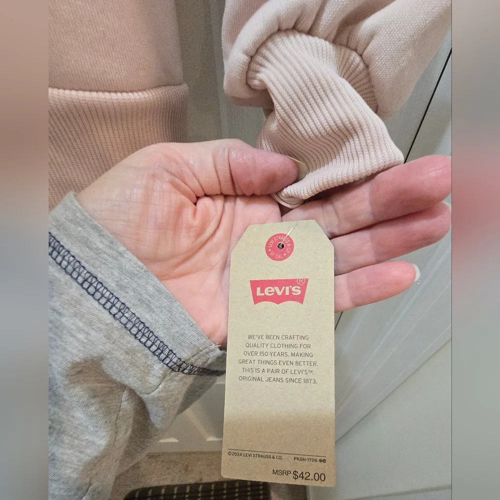 Levi's Kids Soft Pink Hoodie, L - Picture 3 of 8